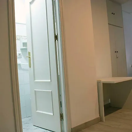 Loft Apartment *